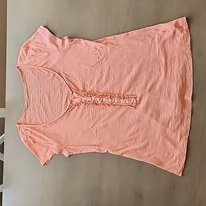 Old Navy tee size M